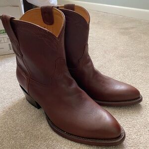 Tecovas cowhide cowboy leather booties boots size 9.5 brand new without box.